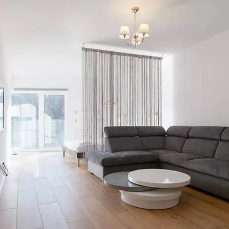 Modern Wenecjanska